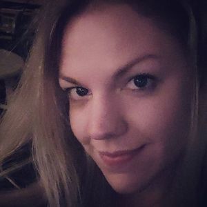 Meet your Posher, Abigail